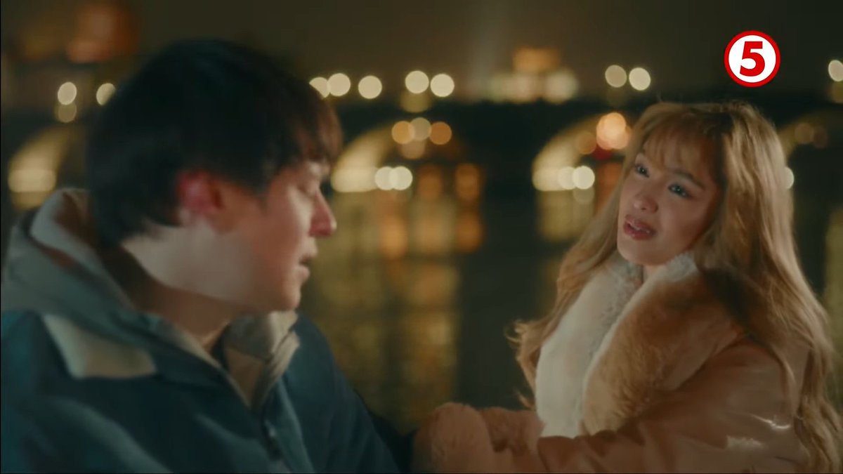"Thank you for drinking with me." - Chiara.

#TodoMaxPrimetime
#ASecretInPragueTV5
#ASIPUnexpectedKiss