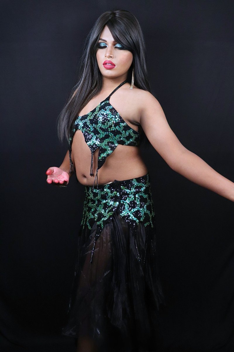 jobanbinda's tweet photo. Cosplay looks continued…
Belly dance blends movement, culture, and dazzling costume design. With shining sequins and expressive outfits, it creates a look full of energy and confidence.
#bellydancecostume
#m2fmakeup
#maletofemaleviralmakeup
#lgbtmakeupartist
#gayparlor https://t.co/O1lGU00nJS
