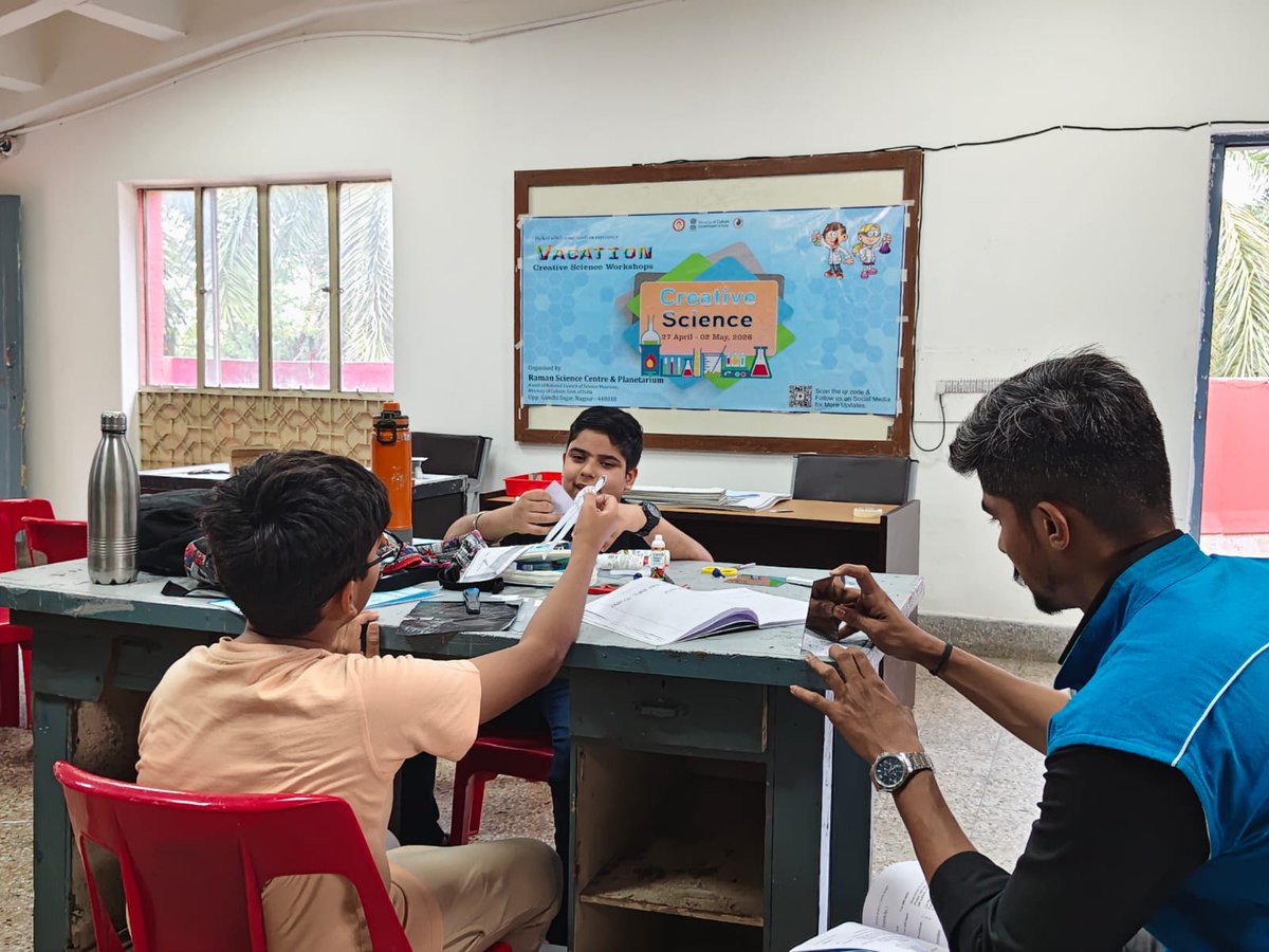RamanCentre's tweet photo. 🎨 Creative Science Workshop blends imagination with hands-on experiments 🔬🌈
At @RamanCentre, a unit of @ncsmgoi @MinOfCultureGoI.
#CreativeScience #STEMFun #Innovation #RamanScienceCentre https://t.co/RRkuiAbNIm