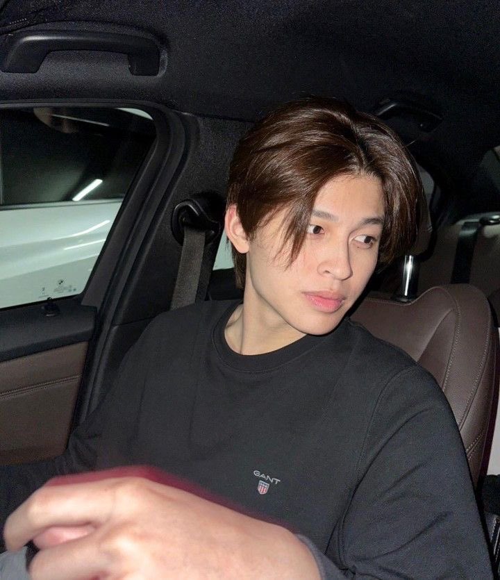 ann 𐙚 🍓 tweet media