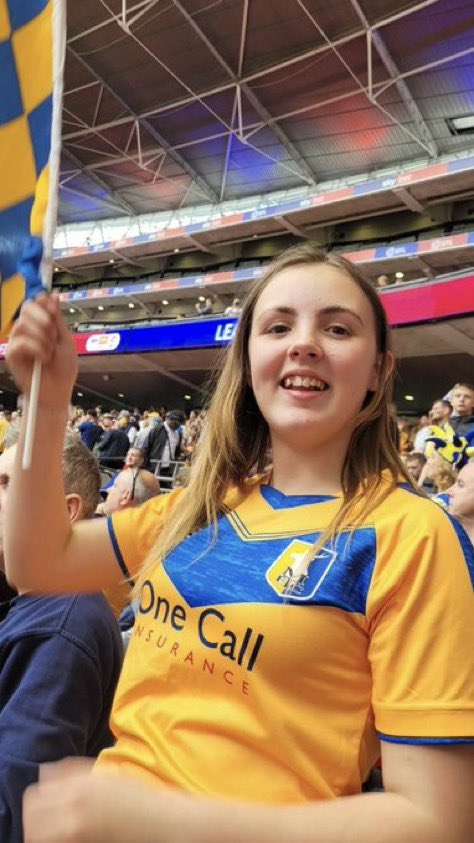 LeagueOne25's tweet image. One of Mansfield Town’s fans has passed away

RIP Summer, she was only 17 years old

On Saturday vs Cardiff City there will be 1 minute applause for her, will be missed by all his family, friends and the football community ❤️ 

#Stags #CardiffCity #BlueBirds #CityAsOne