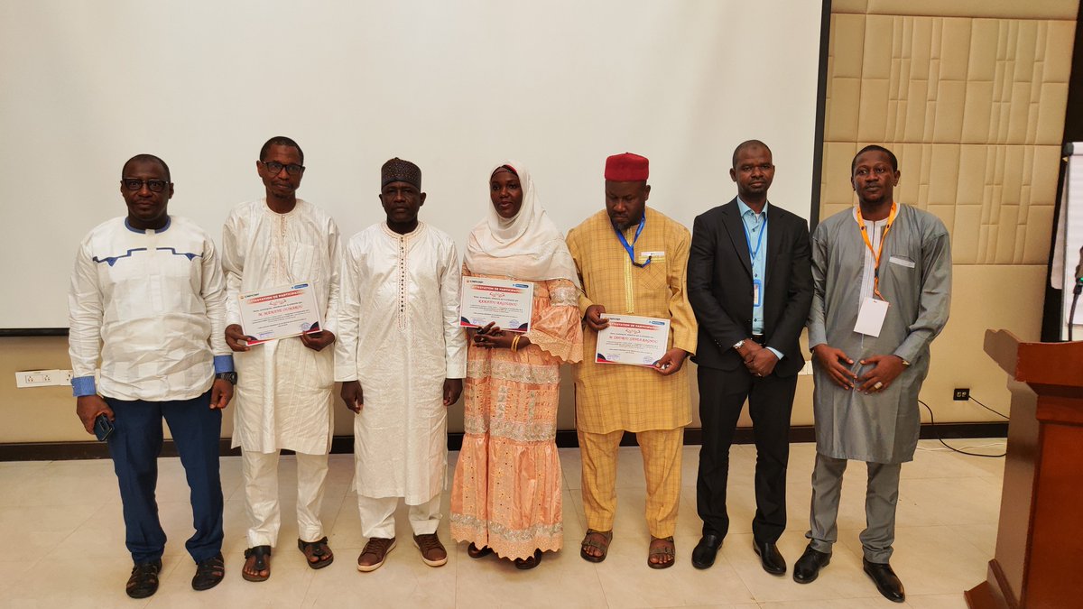 Cabinet_CATEP's tweet photo. Du 17-19/04/2026 à Niamey #Bravia, le Cabinet #CATEP a animé un atelier sur l’amélioration de la performance #QHSE au profit de la #CNPCNP et ses sous-traitants.
Retour en images#QHSE #CATEP #CNPC #Niamey #Performance #Sécurité https://t.co/2aCDqU3KmQ