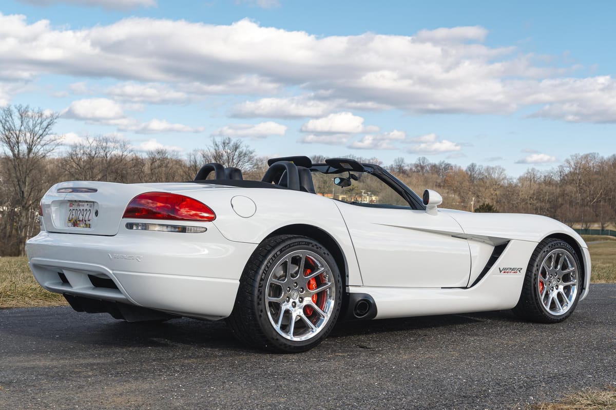 KingOfMopar1's tweet image. 2004 Dodge Viper SRT-10 Convertible Mamba Edition