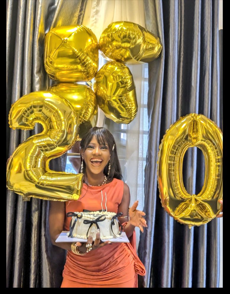 Diana Marcus⨀ tweet media