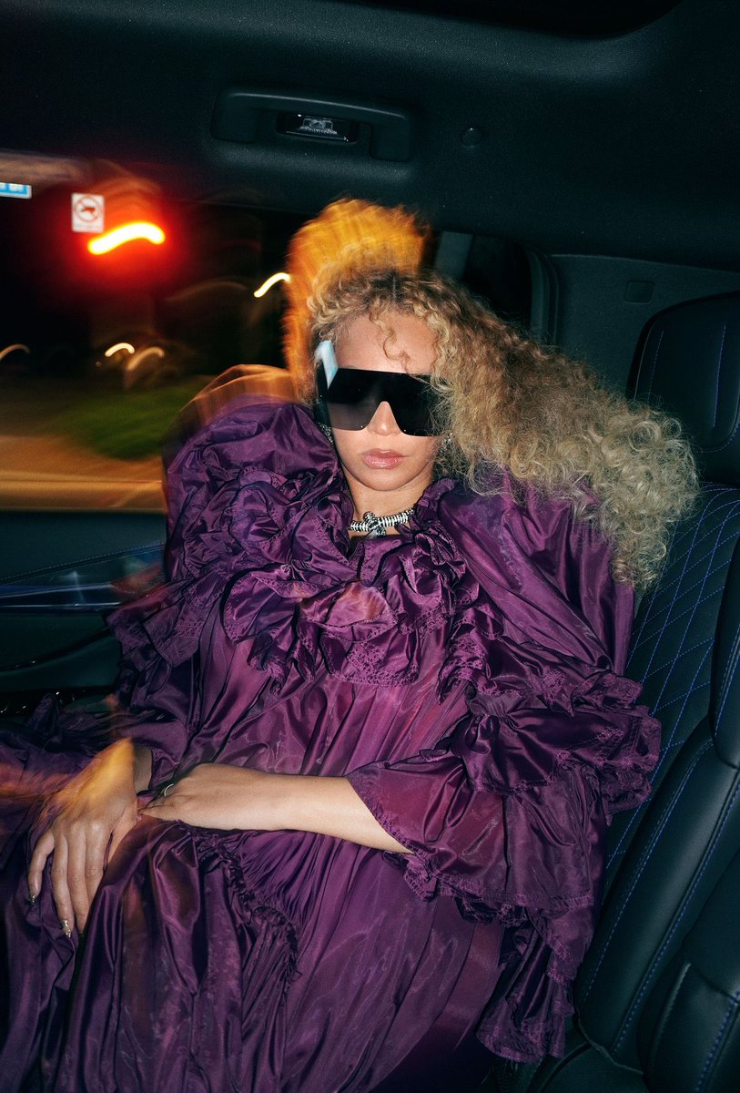 BeyonceVE's tweet photo. Beyoncé. https://t.co/5HvApC7qsJ