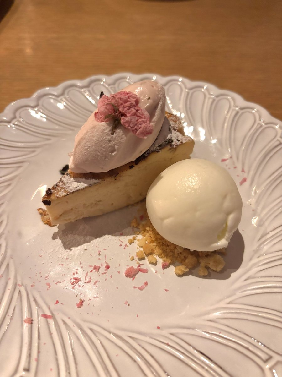 辻󠄀鮎里 tweet media