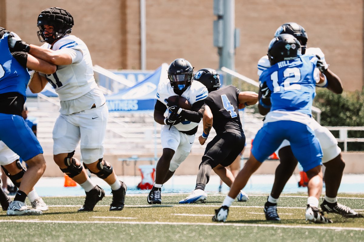 EIU_FB's tweet image. 📸 from the Spring Game‼️

#WeNotMe | #BleedBlue | #TogetherWeWill