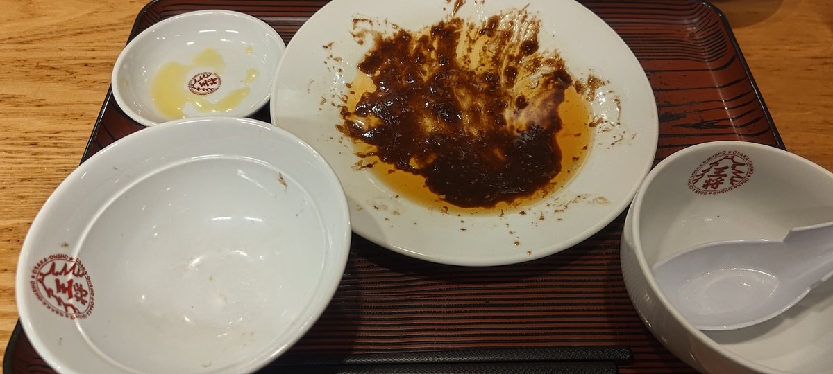 ご飯をきれいに食べることしか取り柄がないので…とは言っていますが、こういう残し方はします