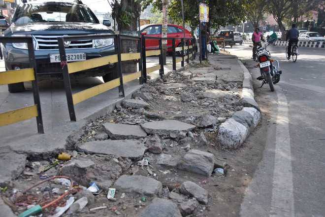 SarikaPanda's tweet photo. 🚶‍♂️ The Myth of the " Walkable City" vs. The Reality of the Broken Toe! 

Look at these images. This isn't a war zone; it’s a typical Monday on an Indian street. 

I’ve spent two decades walking, cycling, and advocating on these very roads. I have seen countless "signal-free" infrastructure promises come and go. Yet, as we mark the International Day of Walking, the reality remains: our cities are designed for metal boxes, not for humans.

The Footpath: India’s Most "Mythical" Infrastructure- 

In India, a functional footpath is a rare sight. What we see instead are:
•Death Traps: Broken slabs that turn a simple walk into an obstacle course.
•Encroachment Hubs: Where pedestrians are pushed onto the main carriage way because the sidewalk is occupied cars and by everything except walkers.
•Invisibility: A total lack of design detail. IRC guidelines exist, but on the ground, we get "shoulder concretization" that ignores the most basic human need—safety.

#InternationalWalkingDay #pedestrianfirst 

@IFPedestrians @walkabilityasia @fietsprofessor @walkingproject @Raahgiri_Fdn @manashuman @bhaumikgowande @completestreets @StreetsblogUSA @rajeshkalra @thebetterindia @JeanTodt @BrentToderian