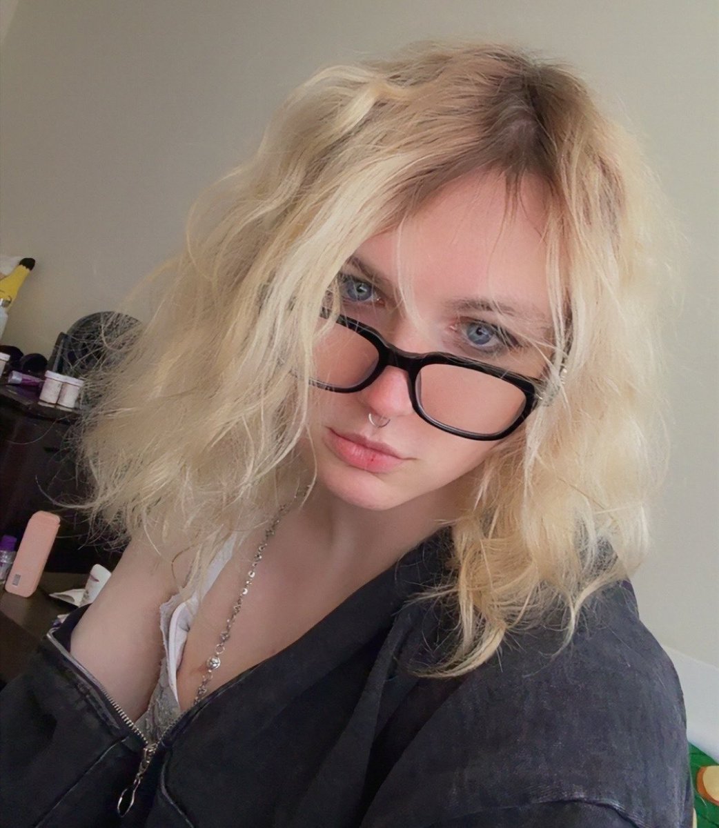 are you lonely? tweet media