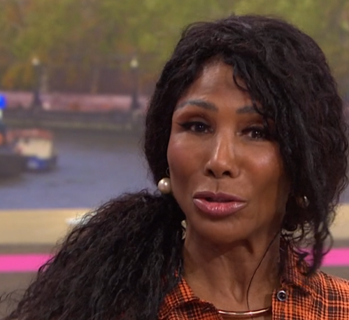 G R I F T Y tweet media