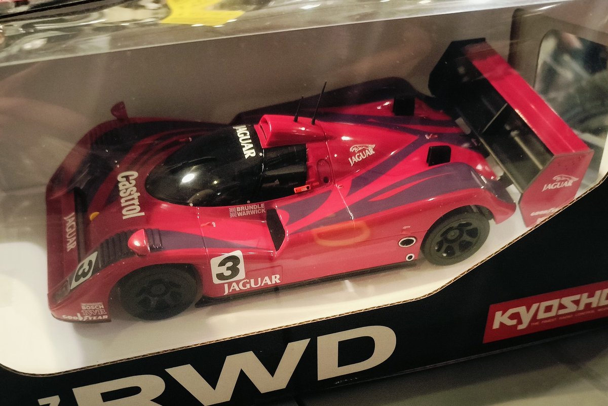 𝐓𝐗 tweet media