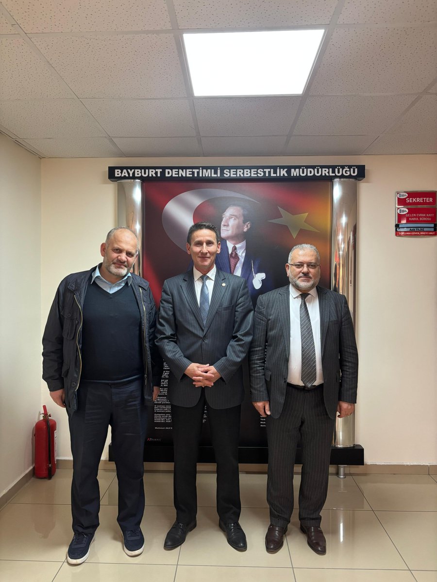BayburtDSM's tweet photo. Müdürlüğümüz bünyesinde denetimli serbestlik tedbiri altında bulunan yükümlülere yönelik olarak, İl Müftü Yardımcısı Nurettin Tekgül’ün katılımlarıyla “Dinimiz ve Peygamber Efendimizin Hayatı” konulu bir seminer programı gerçekleştirilmiştir. https://t.co/l2R8nZvR5Y