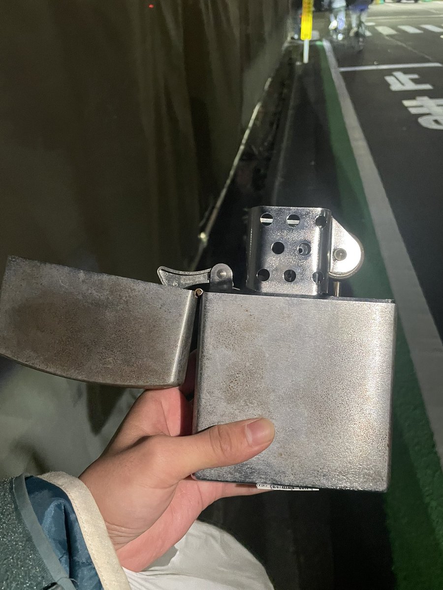 猫背（有シ鉄線） tweet media