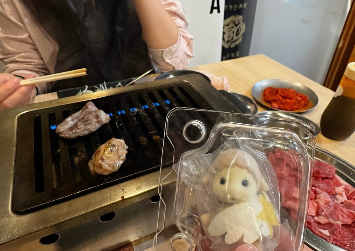 友達とジンギスカン食べながらランダム開けたらひつじでて気まずい(Ｔ＿Ｔ)