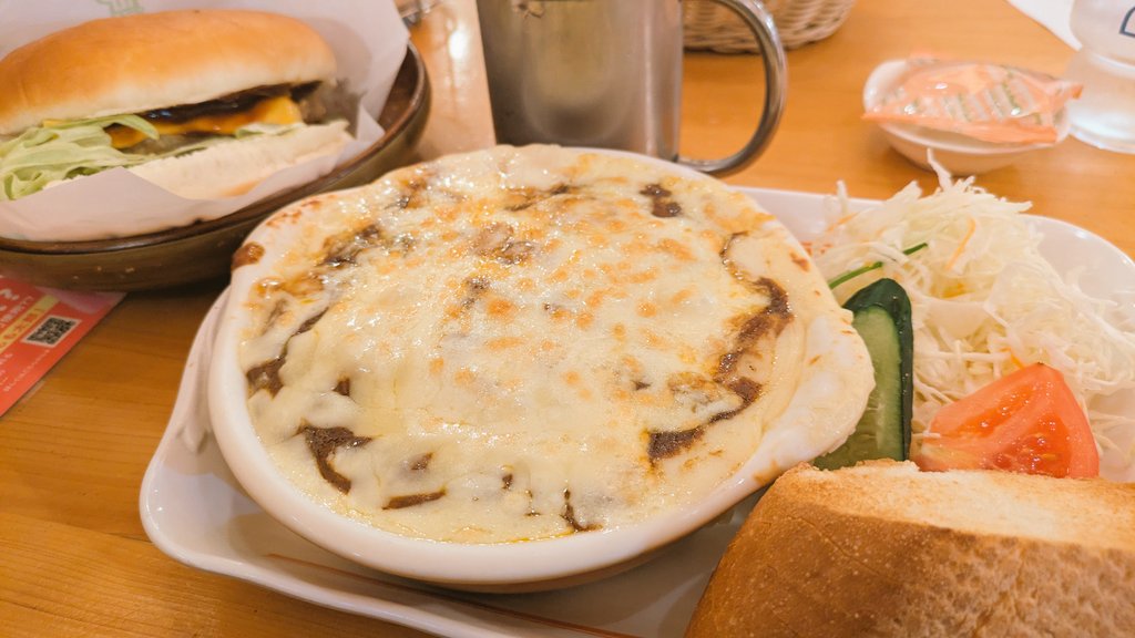 チーズです₊⁎⁺˳✧༚ しごおわ！とてもチーズが食べたくなってしまってコレ