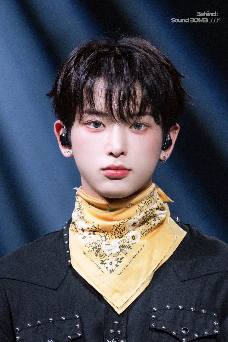 🍊🦸‍♂️👑🍓𝔸𝕐𝔸🐱🍚🐰🐥🐶 tweet media