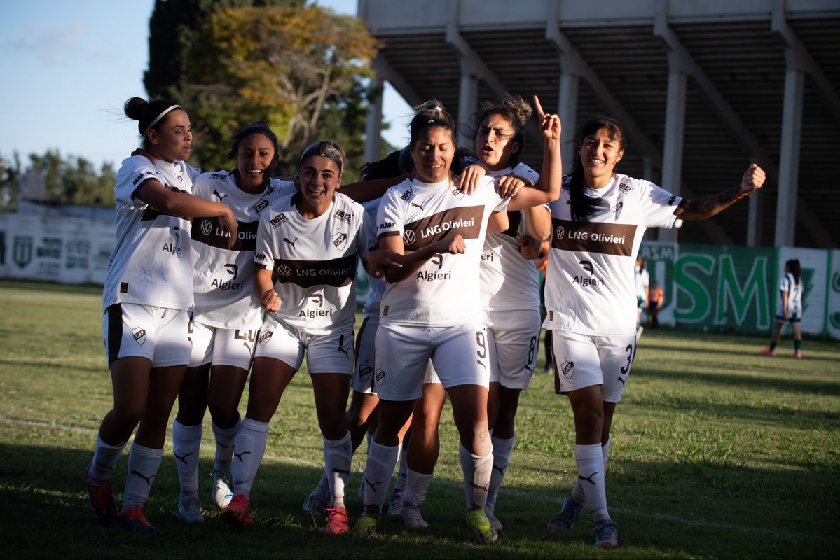 ¿Cómo amaneció el barrio más lindo?😍🦑

Por acá, Las Calamares felices😃😮‍💨

#𝐎𝐫𝐠𝐮𝐥𝐥𝐨𝐌𝐚𝐫𝐫𝐨́𝐧🤎