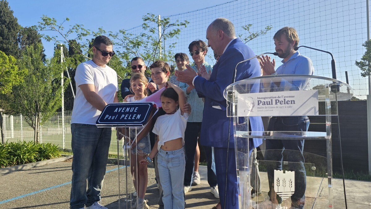 La ville de Grans inaugure l'avenue Paul-Pelen en hommage à son ancien maire
👉 l.laprovence.com/vdNo