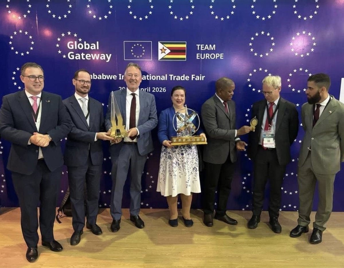 France in Zimbabwe 🇫🇷🇿🇼 tweet media