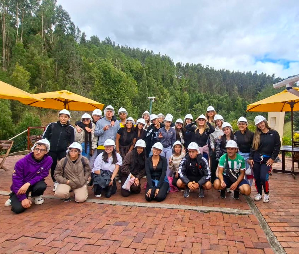 Unicafam tweet media