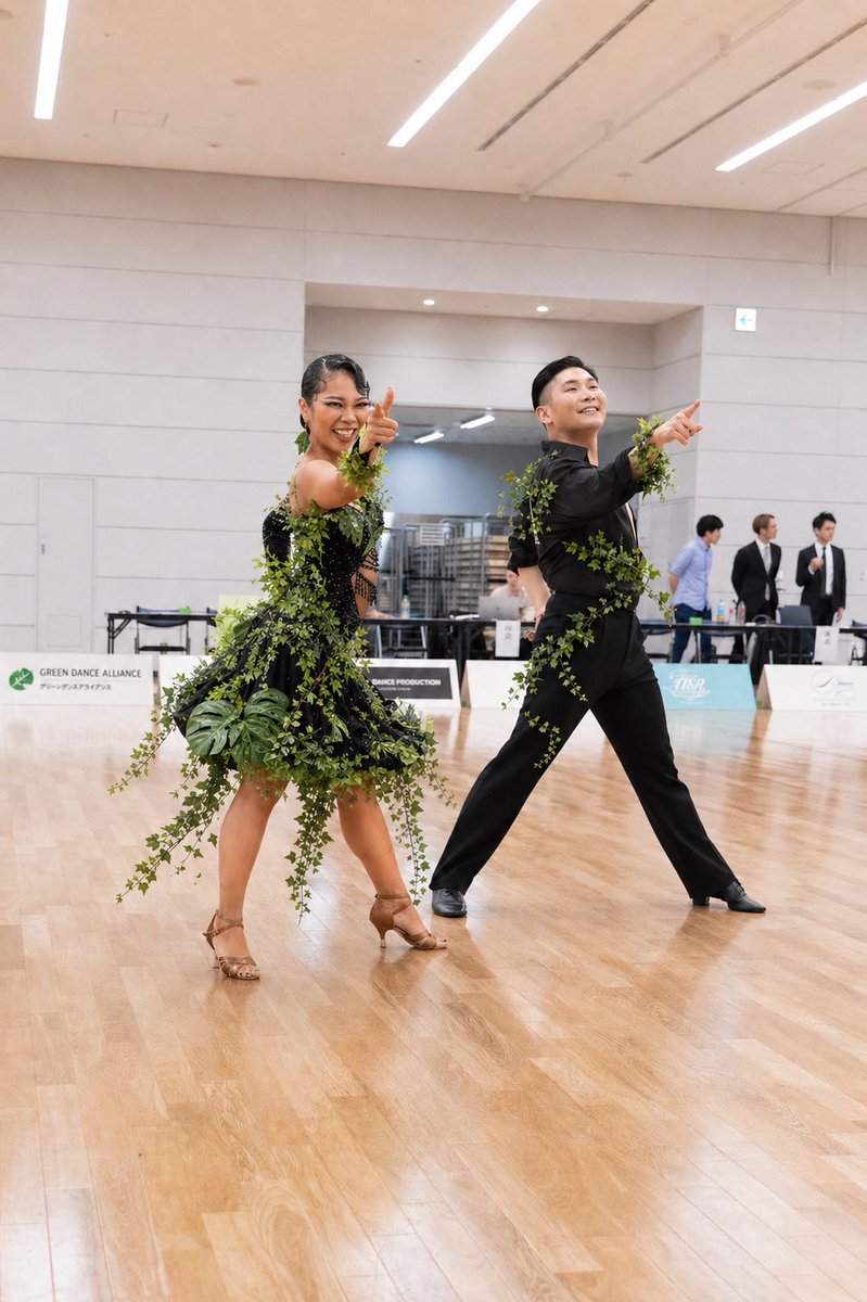インスタで最近見かけるリアル植物ドレスやってみた🪴可愛い楽しい

元はミナダンのお写真！