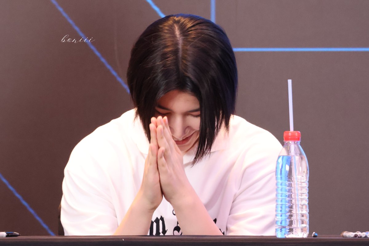 ln9067272636172's tweet image. 260426
GUANGZHOU FANSIGN
baby🐘

#LOUIS #LNGSHOT 
#롱샷 #루이