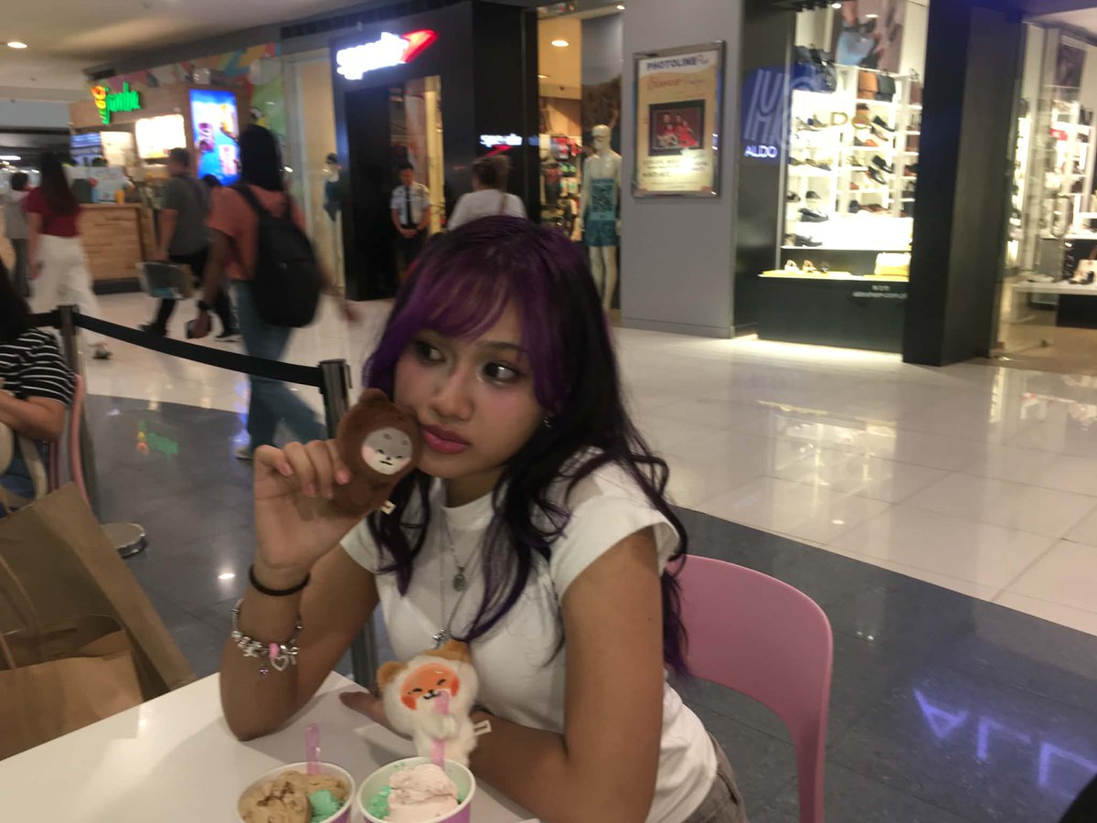 — ˚₊‧꒰ა gia tweet media