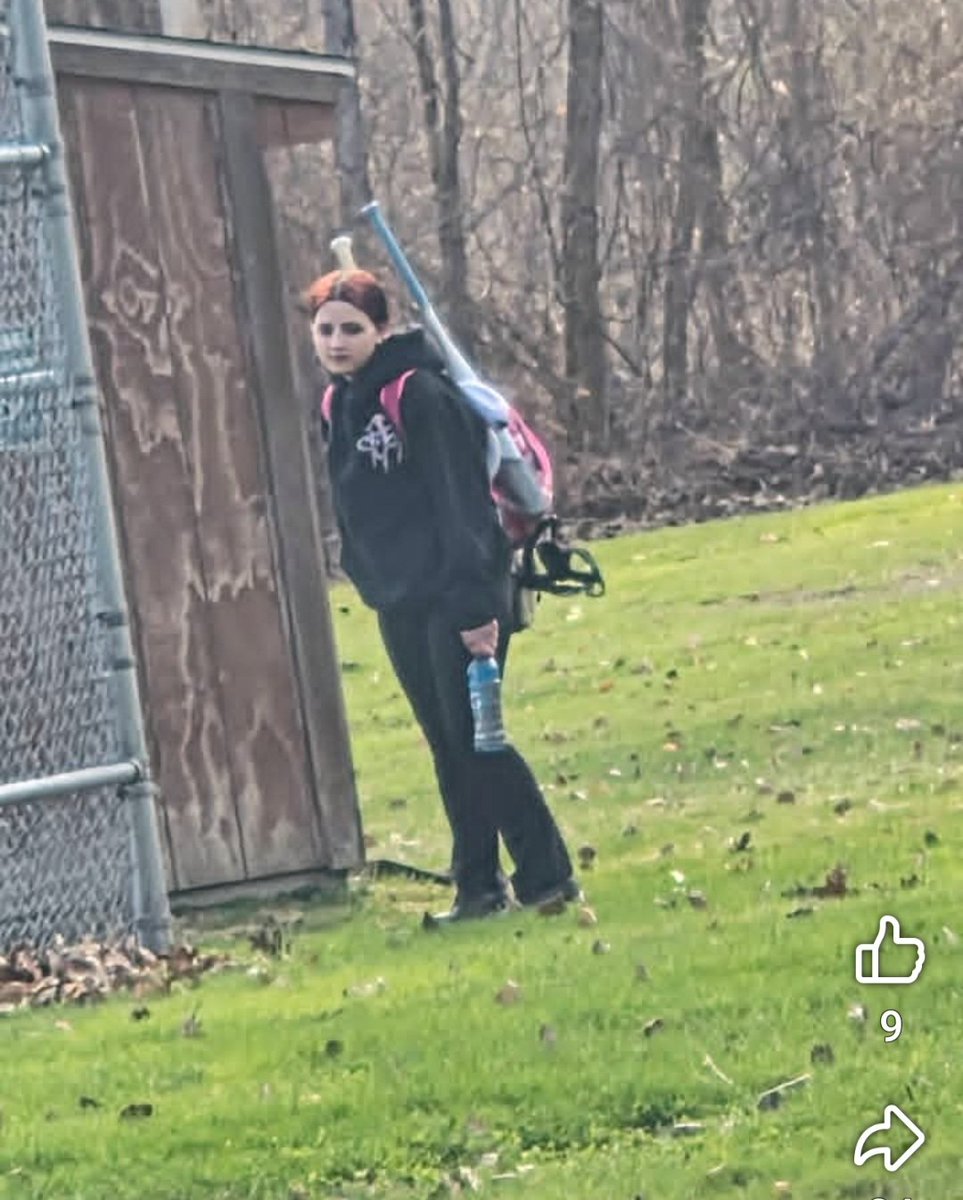 🚨🚨Please keep an eye out!! My 12 yo niece left with someone in a green 4 door jeep wrangler. From Rumford. Her parents do not know this person. They did not know she had snuck out.  Please contact Rumford PD if you see anything. Please pray for a safe return #Maine