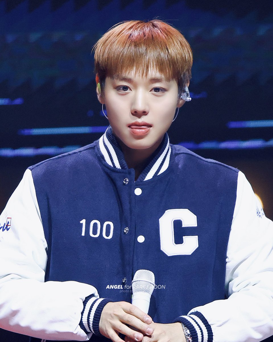 1004isHere's tweet photo. 260426 같은자리 
[우수에 차다] : 박지훈 

-
#박지훈 
#PARKJIHOON https://t.co/aPPv9GCY37