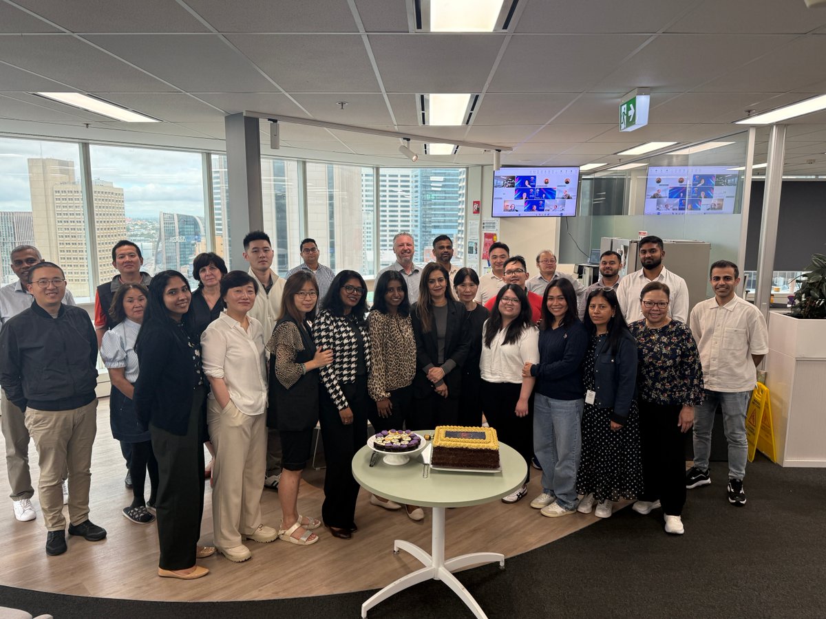 ZimShipping's tweet image. Aligned teams, aligned systems ✅

Our #Sales &amp;amp; #CS teams across Australia, Nigeria, &amp;amp; Ghana recently wrapped up another #CRM Hyper Care week with excellent results, with support from the HQ &amp;amp; Regional ZRM teams.

Explore the tools that keep us in sync &amp;gt;&amp;gt; ow.ly/xKHj50YQwnv