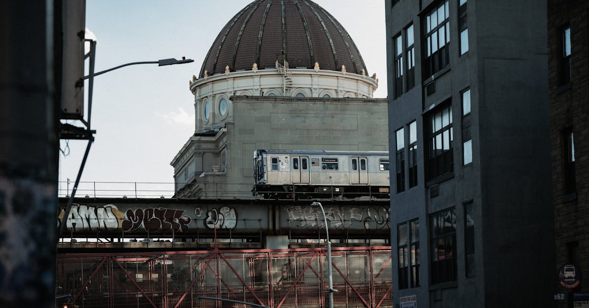 LucidRents's tweet image. Williamsburg has been 'up and coming' for two decades — here's what actually living there looks like in 2025.

lucidrents.com/nyc/news/nyc-w…

#williamsburg #brooklyn #nycrealestate #rentstabilized #nycrenting #apartmenthun