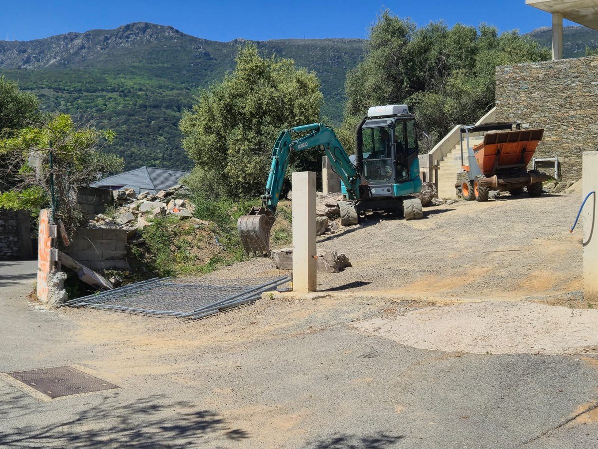 VILLE DI PIETRABUGNO tweet media