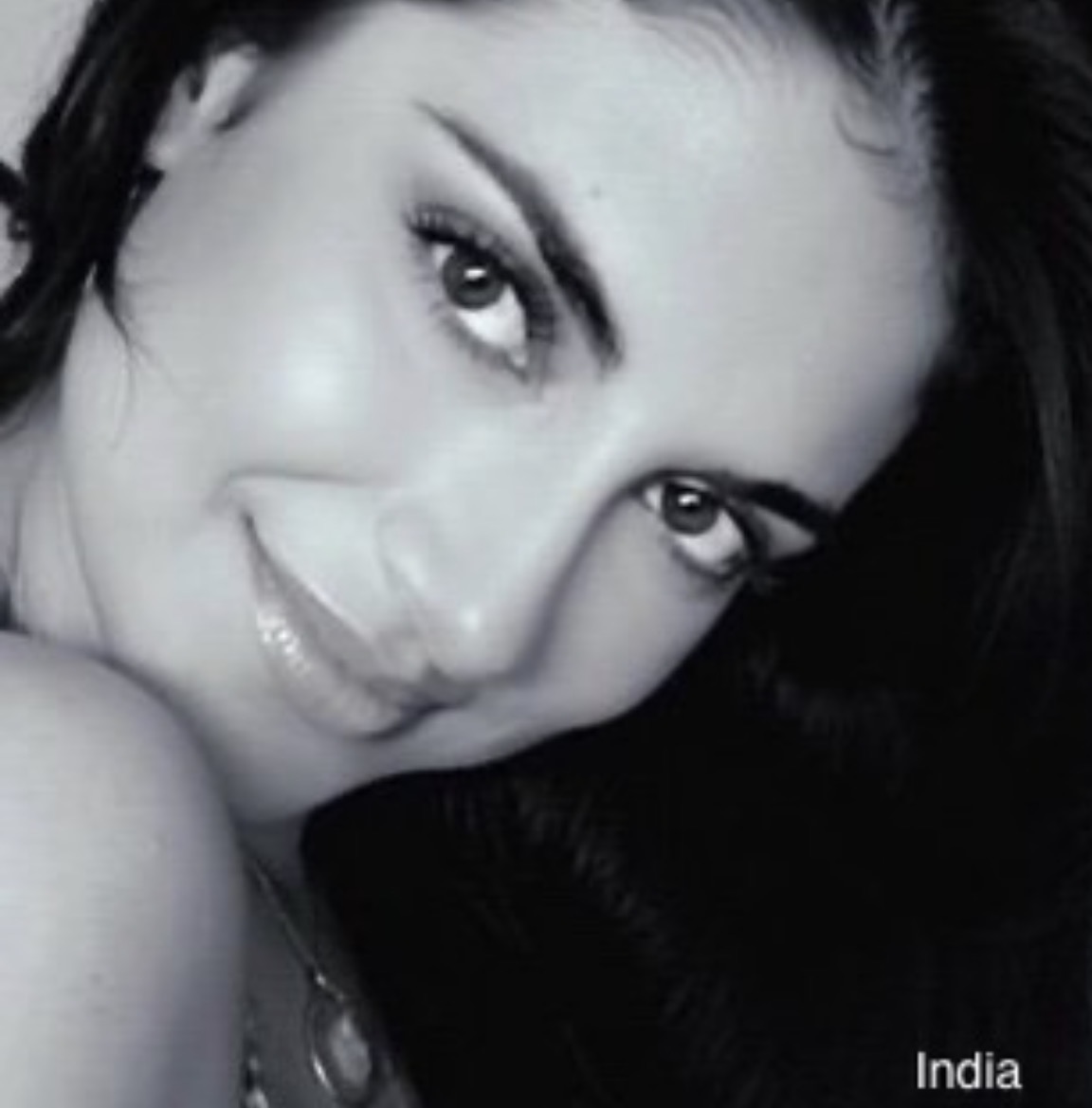 💋 INDI tweet media