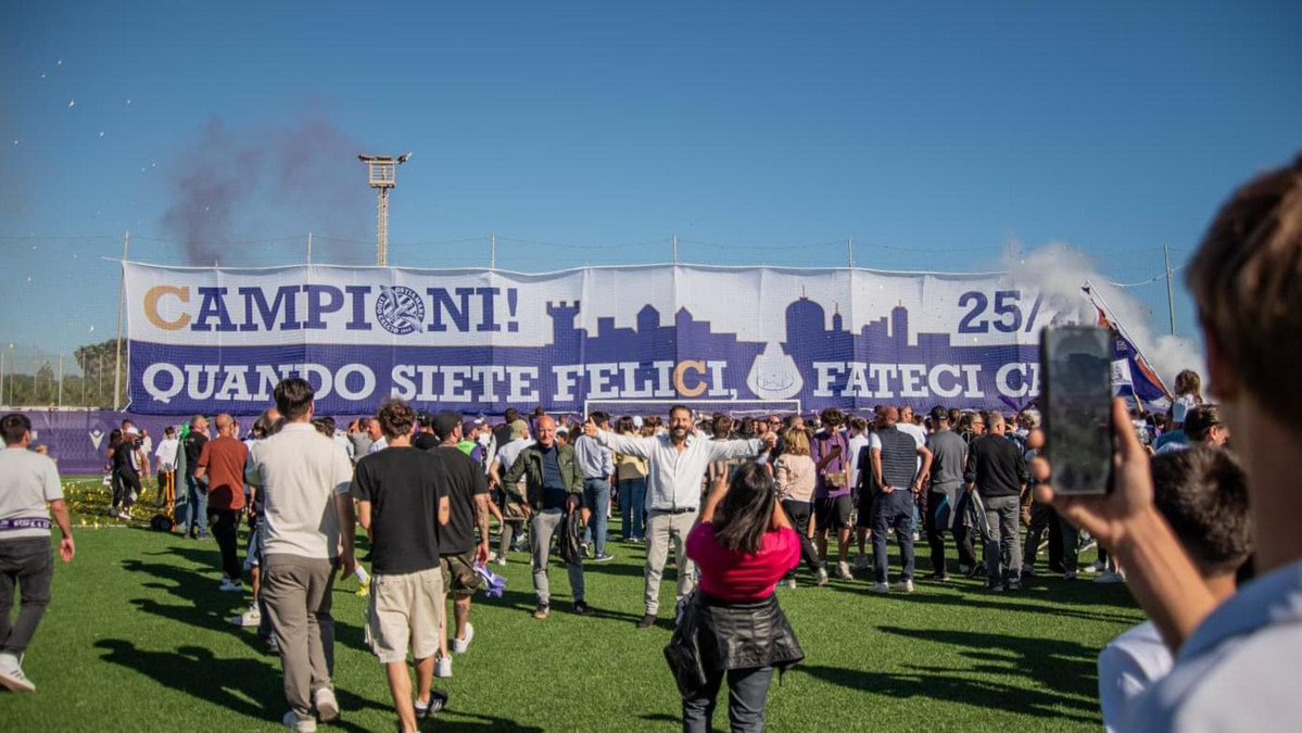 Repubblica Roma tweet media