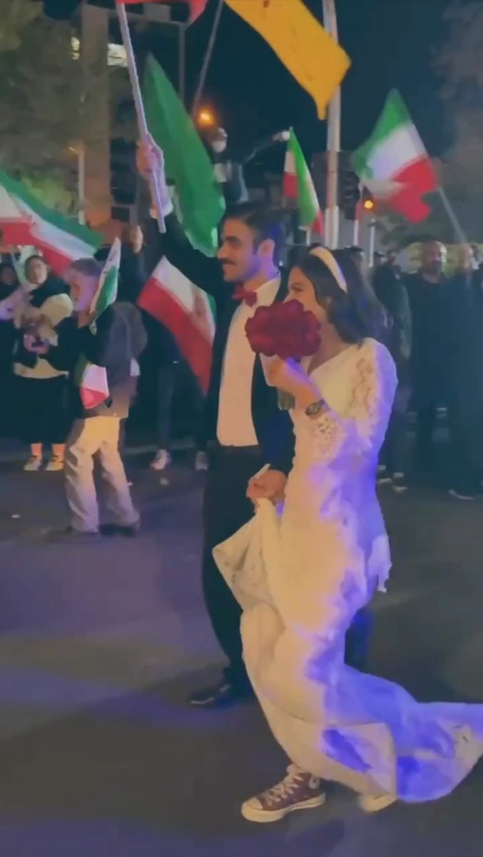 روح الله جمعه ای tweet media