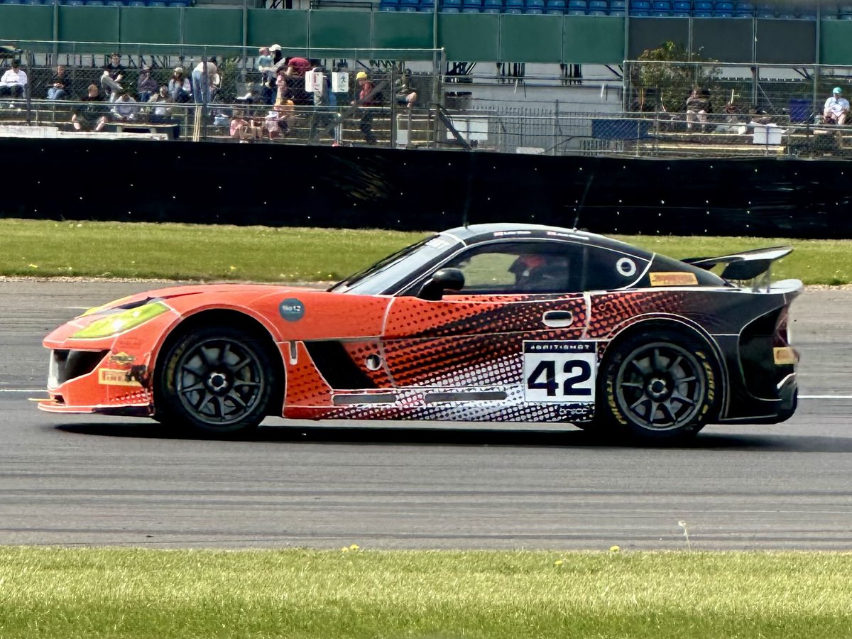 JuliaBramble's tweet image. How was your weekend? I hope it was fab!
I took my car-crazy lad to watch the #BritishGT racing at @SilverstoneUK yesterday.
What an awesome day!👏☀️🤩🏁
