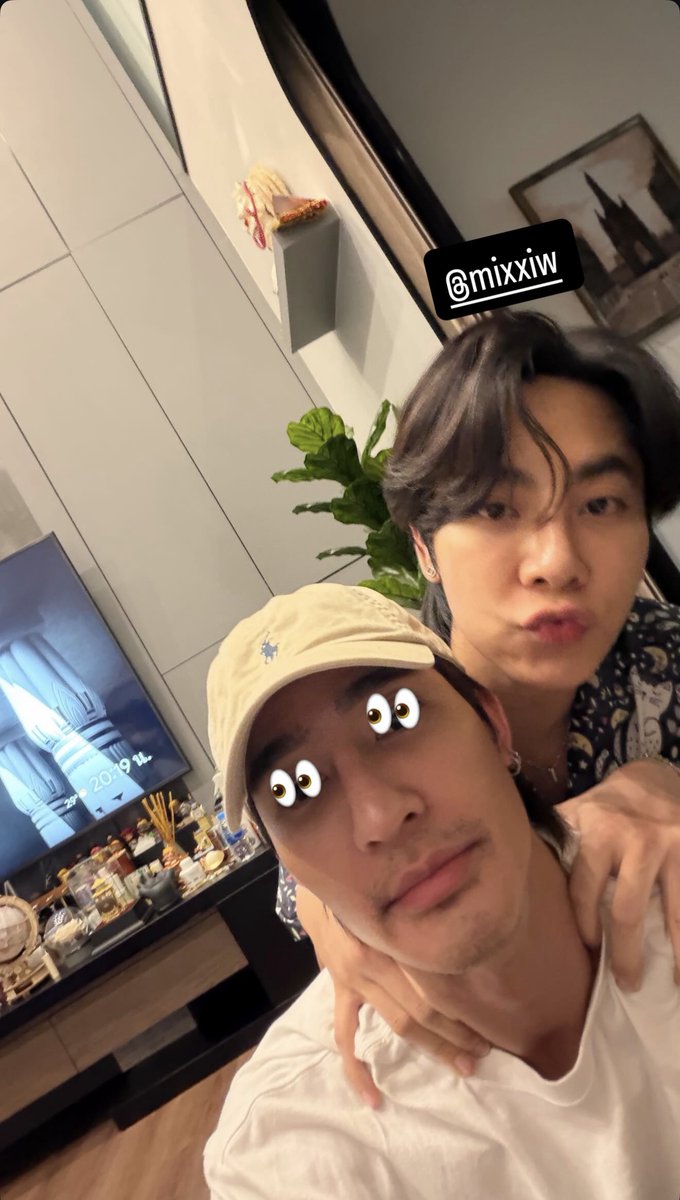 🗓 DMY : 27/04/69

💌 CUTE ❤️

📮IGSTORY : theearthe

#EarthPirapat #mixxiw 
#เอิร์ทมิกซ์ #EarthMix