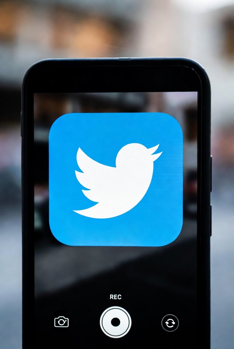 عابث ™ tweet media