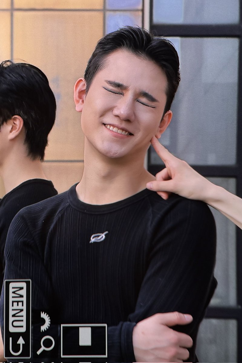 from_eternal_'s tweet photo. 260425 전주
���처럼아름다운작품에왜끝이잇어야하지........하 올해갓투어도정말조앗다 여러번 보면서 작품들마다 새로운 매력도 느껴보고 작년이랑 다른 부분들도 좋앗고 .. 올해 최애 파트는 갓일이 되엇어요 짱센터은수가나디 정말 너무최고조앗습니다 ◡̈ https://t.co/hQ178RQArd