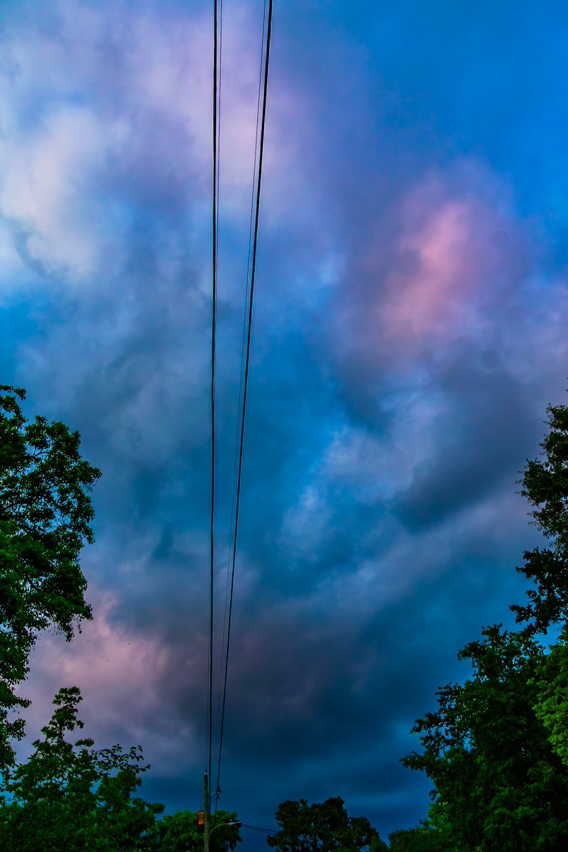 WeMetWx's tweet image. Been in a slump recently, but finally got around to getting some editing done!!! #scwx #xwx #chswx