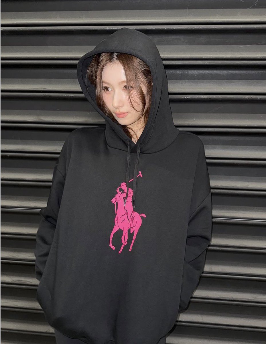 𝗣𝗼𝗽𝗖𝗼𝗿𝗻🍿🏰 tweet media