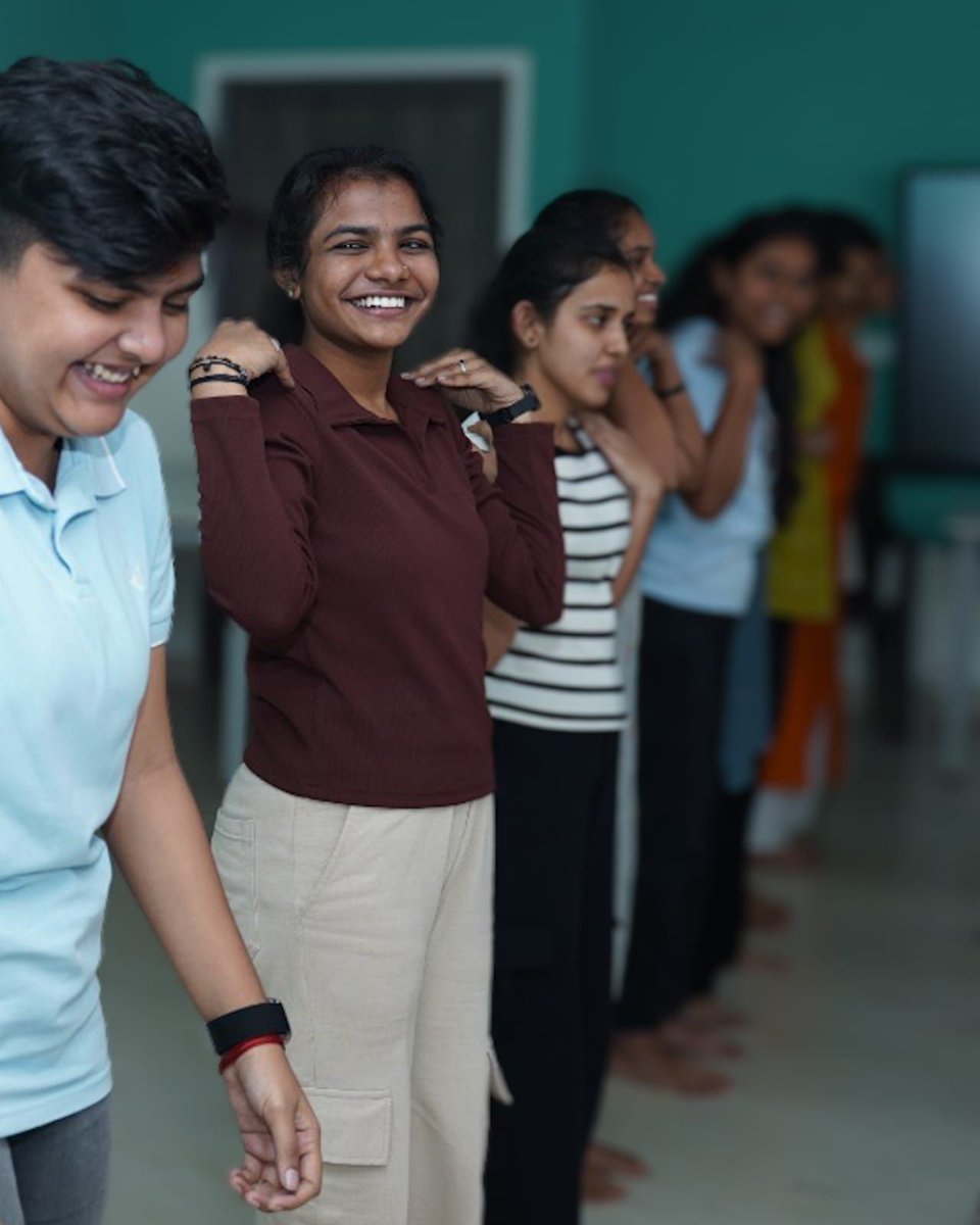 Smile Foundation tweet media