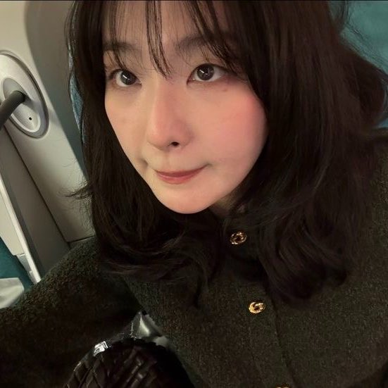 jnbyjm's tweet image. user jnbyjm face reveal 😏