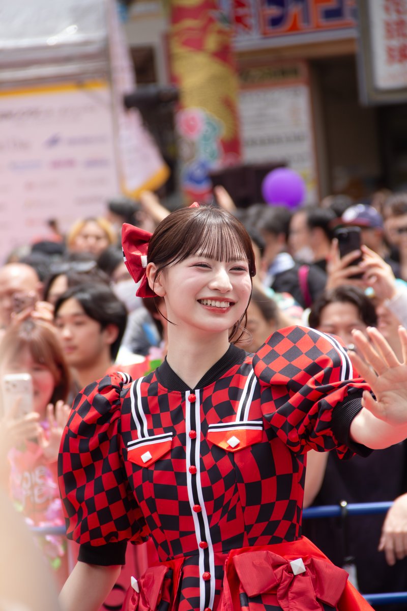 めっちゃファンサしてくれる爆裂美人さんが国際通りに降臨されておりましたー  #立花琴未 #きゃんちゅー