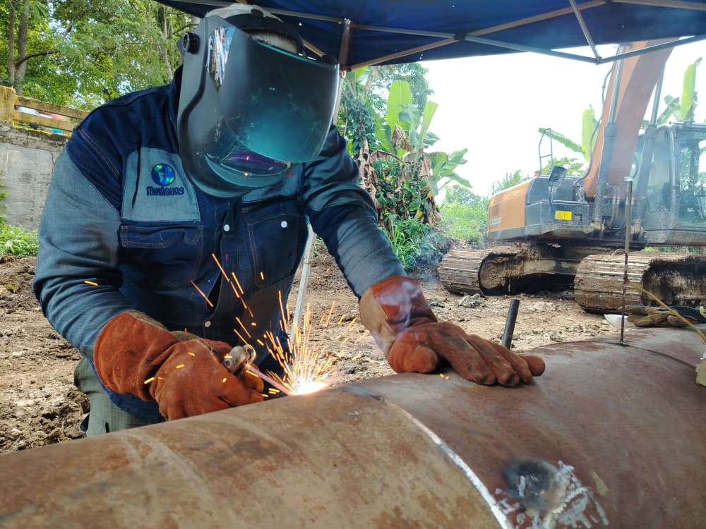 hidroven_ve1's tweet image. ¡Para garantizar un servicio continuo y eficiente!

#Miranda | En el eje Guapo-Cupira, sector Caño Rico @minaguasoficial está trabajando en la sustitución de 36 m de tubería para agua potable de 20” de diámetro.
En atención a más de 8 mil familias de los mpios Páez y Pedro Gual.