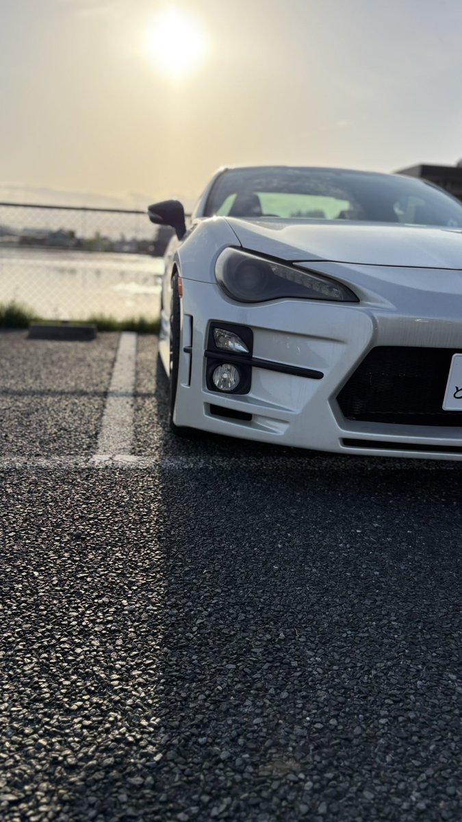 melon67823's tweet photo. 俺氏86に初めてワイトレ入れるの巻 https://t.co/dkx3xEWnxa
