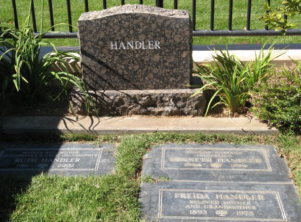 RIPTFF's tweet image. #RIP #OTD in 2002 inventor of the Barbie doll, co-founder of Mattel, the company's first president (1945-1975), Ruth Handler died from complications during surgery for colon cancer in Century City, Los Angeles aged 85. Hillside Memorial Park, Culver City, California. Handler was