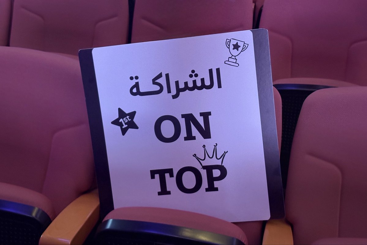 لِٻـلاسـْ tweet media