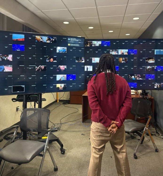 HOJAY🪽 tweet media